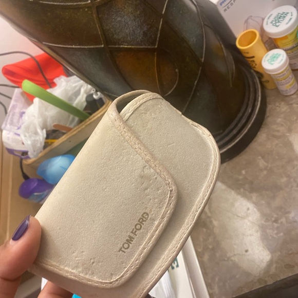 Tom Ford Alessa shades, very classy and sophisticated, gently used. - Picture 4 of 4